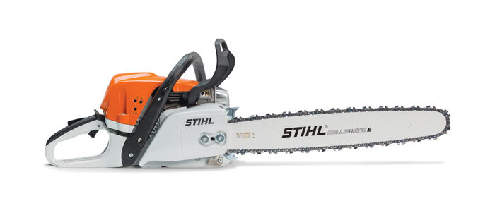 Advanced Engine Technology Improves Fuel Economy by up to 20% Over Previous Model Chainsaws for Longer Run Times