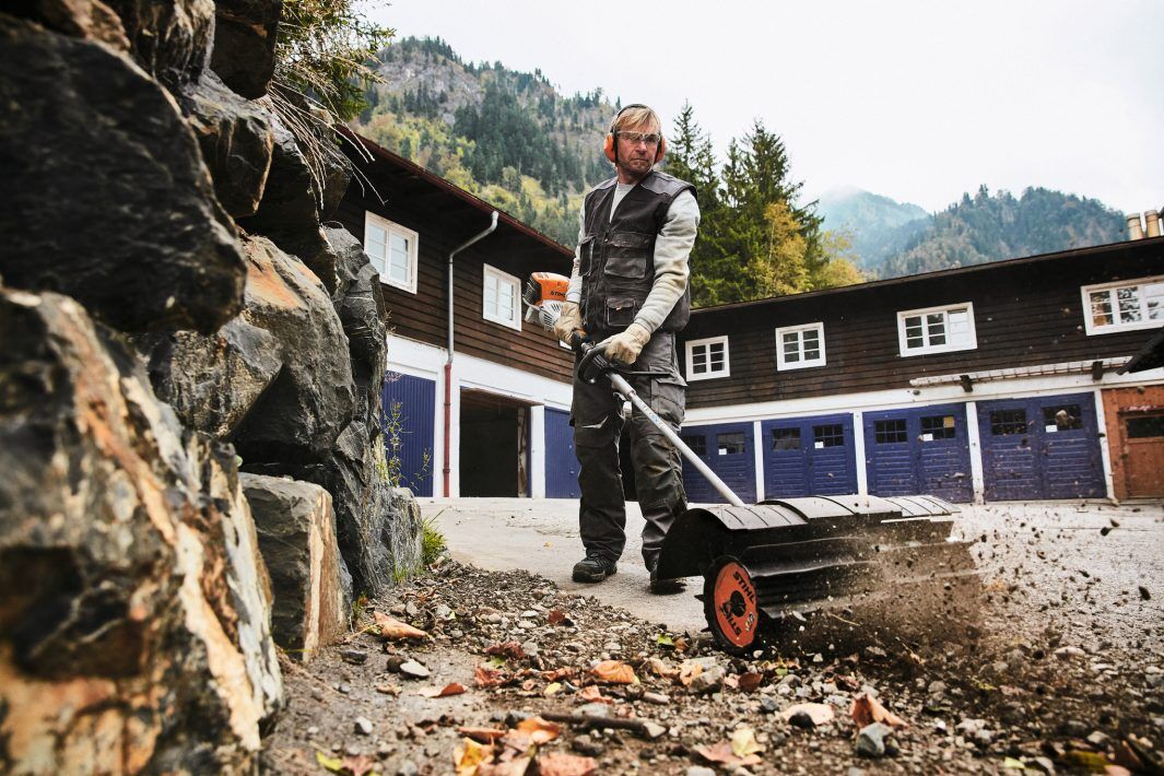 STIHL KombiSystem KM 131 R Gas KombiMotor