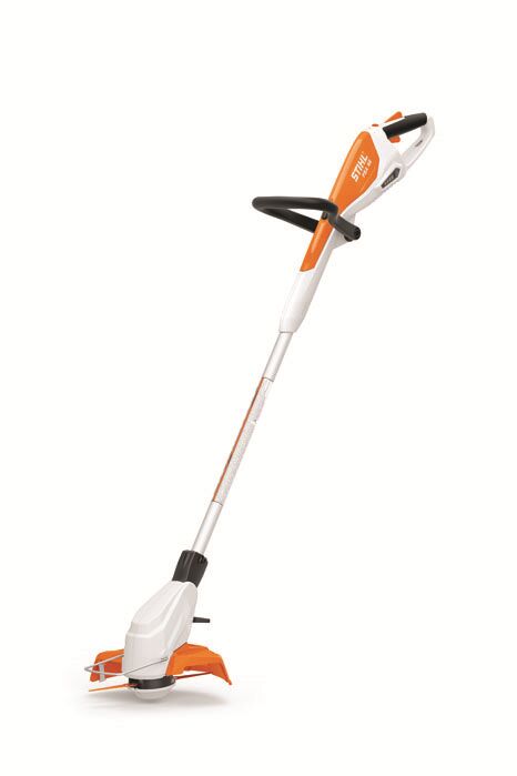 An Affordable String Trimmer Including a Built-In Battery and Adjustable Shaft Length