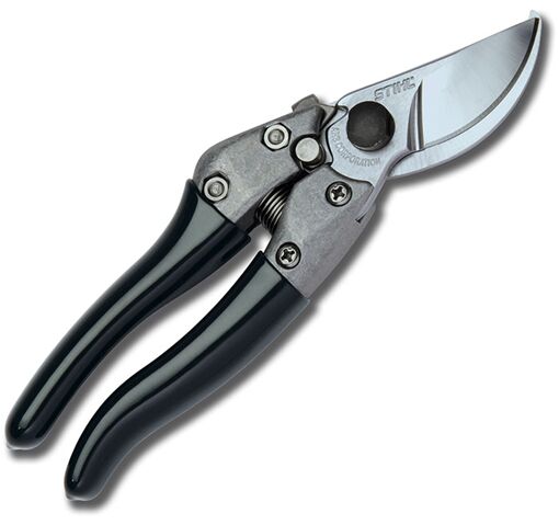 A Powerful Hand Pruner Made for Smaller Hands and Tough Cutting Jobs