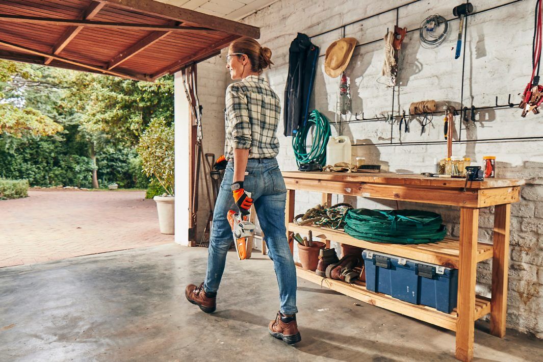 STIHL GTA 26 4 in. Battery Powered Garden Pruner Kit