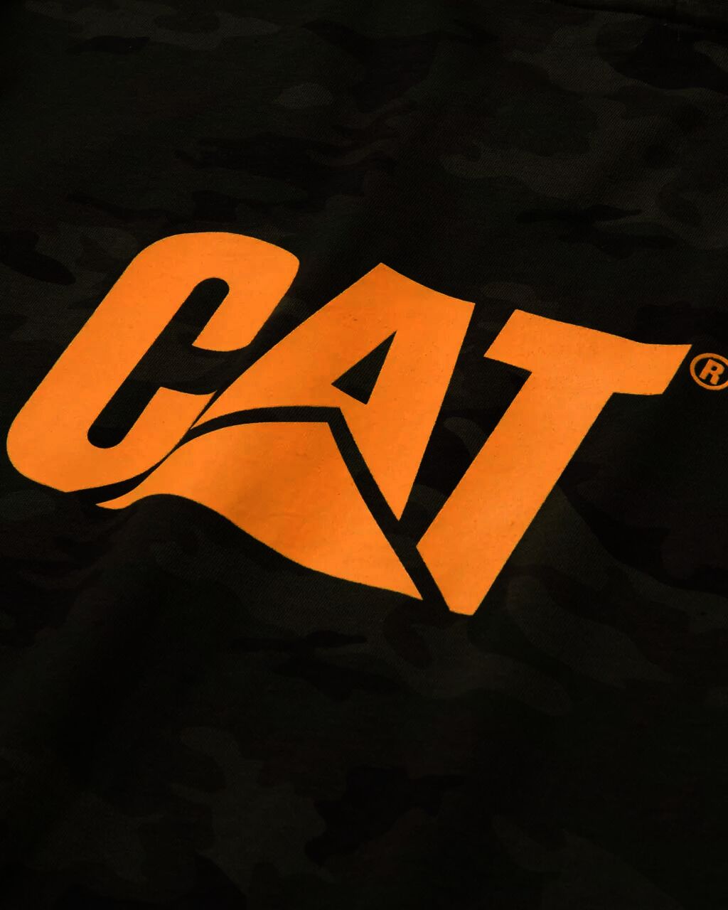 CAT Men's Trademark T-Shirt in Night Camo
