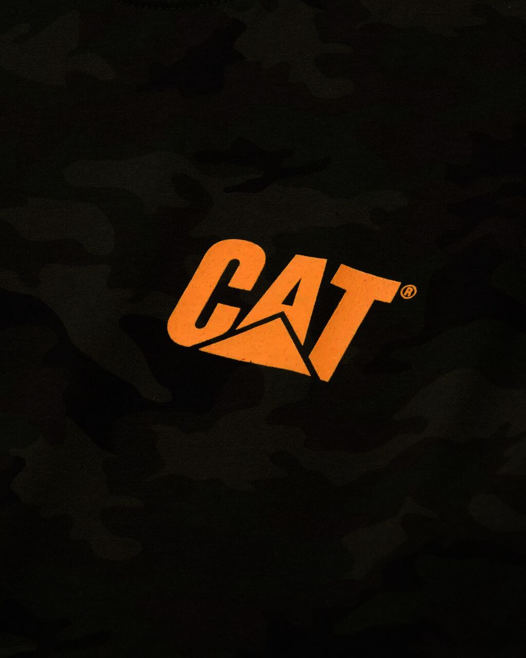 CAT Men's Trademark T-Shirt in Night Camo