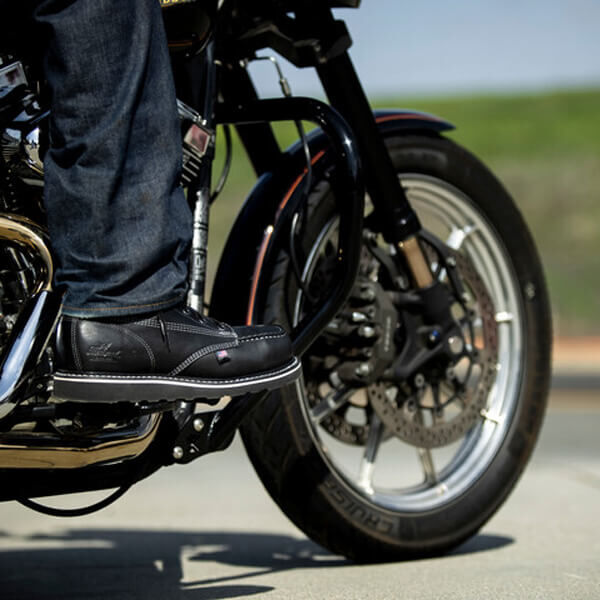 Thorogood Men's MIDNIGHT SERIES 6-In Black Moc Toe Boot