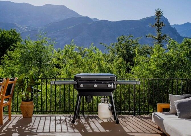 Traeger Flatrock 3-Burner Propane Griddle