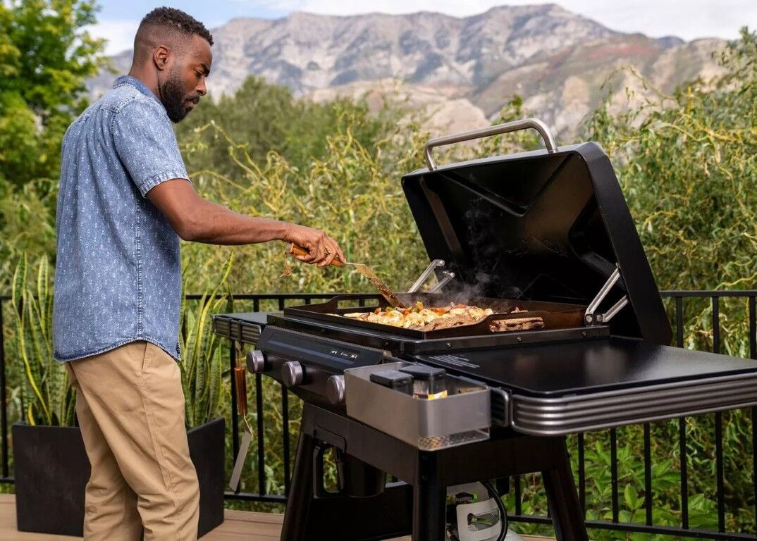 Traeger Flatrock 3-Burner Propane Griddle