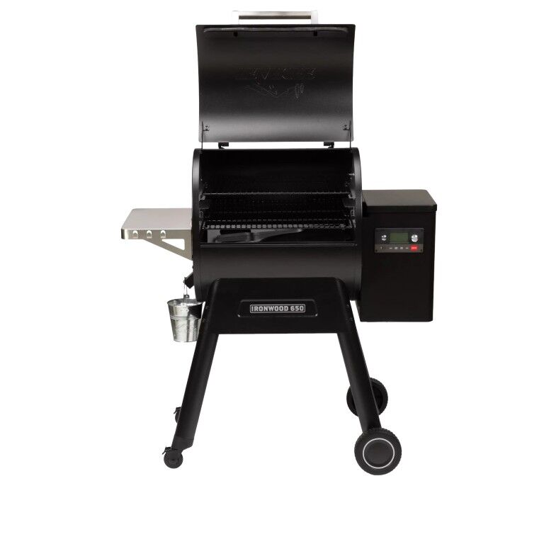 Traeger Ironwood 650 Pellet Grill With WiFIRE