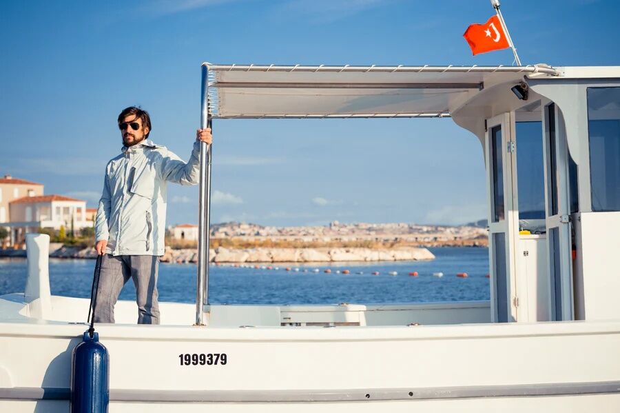 Polyform G-Series Black Boat Fender G-3, 5 1/2-In x 9-In