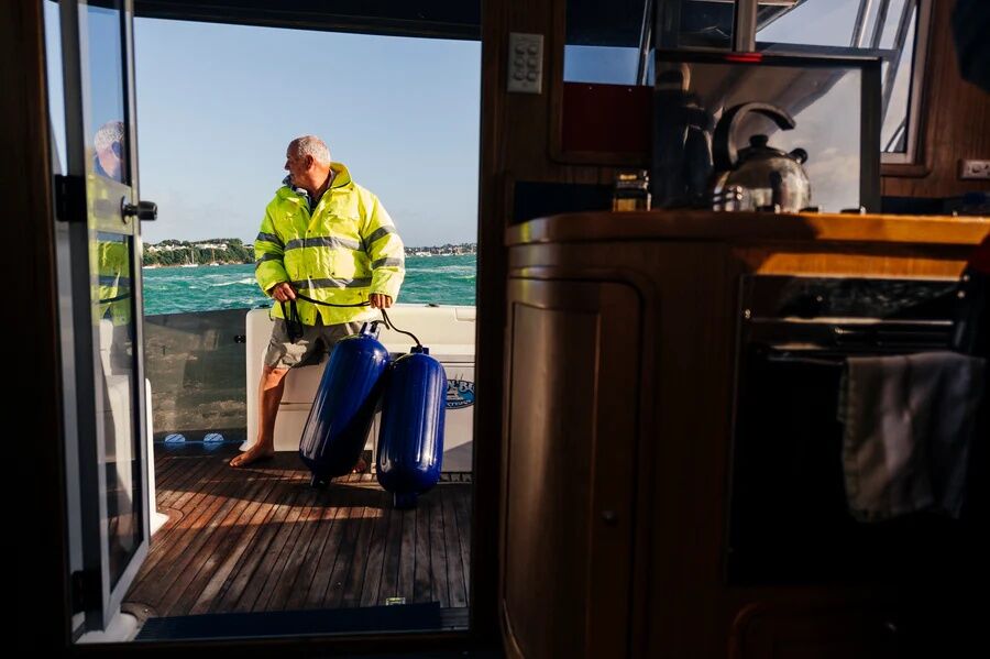 Polyform G-Series Black Boat Fender G-3, 5 1/2-In x 9-In