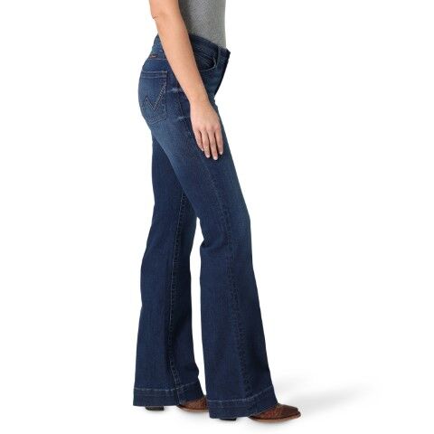 Wrangler Women's Ultimate Riding Jean Willow Mid Rise Trouser in Claire
