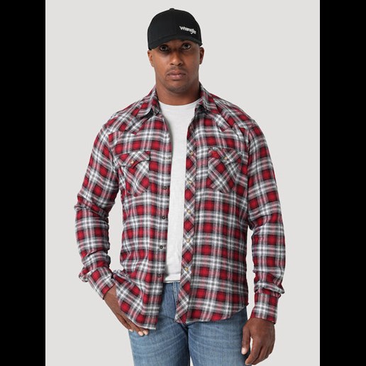 Wrangler® Men's Retro® Long Sleeve Flannel Snap Shirt in Red