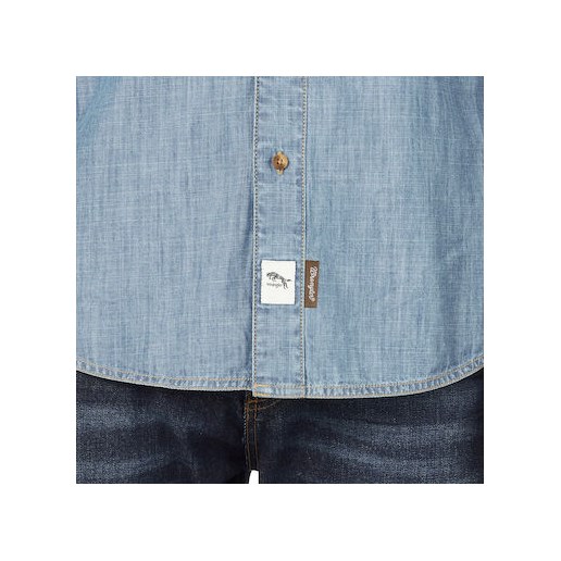 Wrangler® Men's Retro® Premium Long Sleeve Solid Button Shirt in Denim