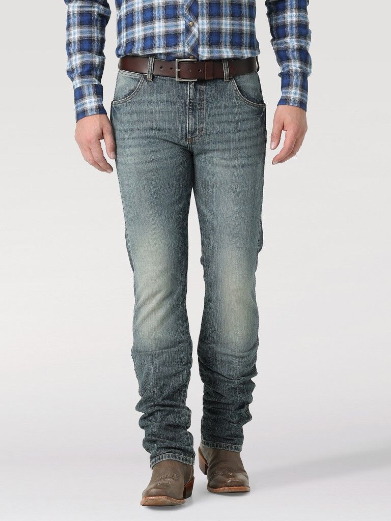 Wrangler Men's Retro Slim Fit Straight Leg Jean in Dark Knight Stretch
