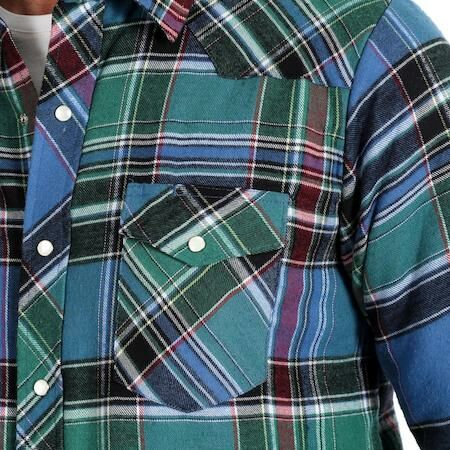 Wrangler&#xAE; Men&#x27;s Quilt Lined Long Sleeve Plaid Flannel Shirt Jacket in Blue Multi