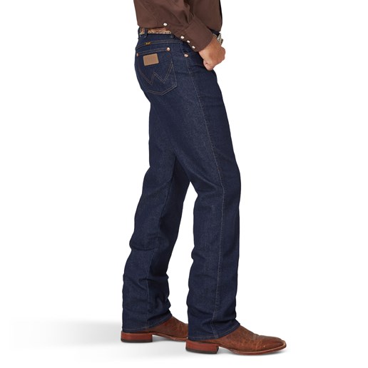 Wrangler® Cowboy Cut® Slim Fit Active Flex Jeans In Prewashed Indigo