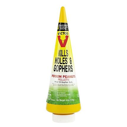 Victor Mole and Gopher Poison Peanuts, 6-oz Bottle