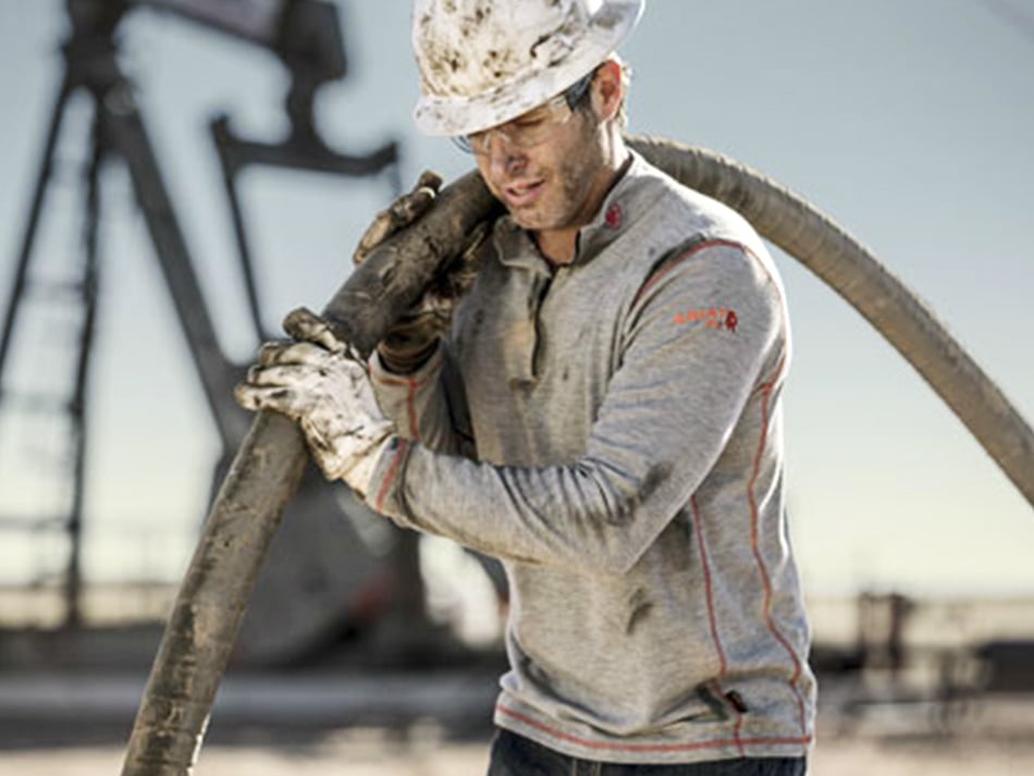 How to choose the right flame-resistant clothing for the job